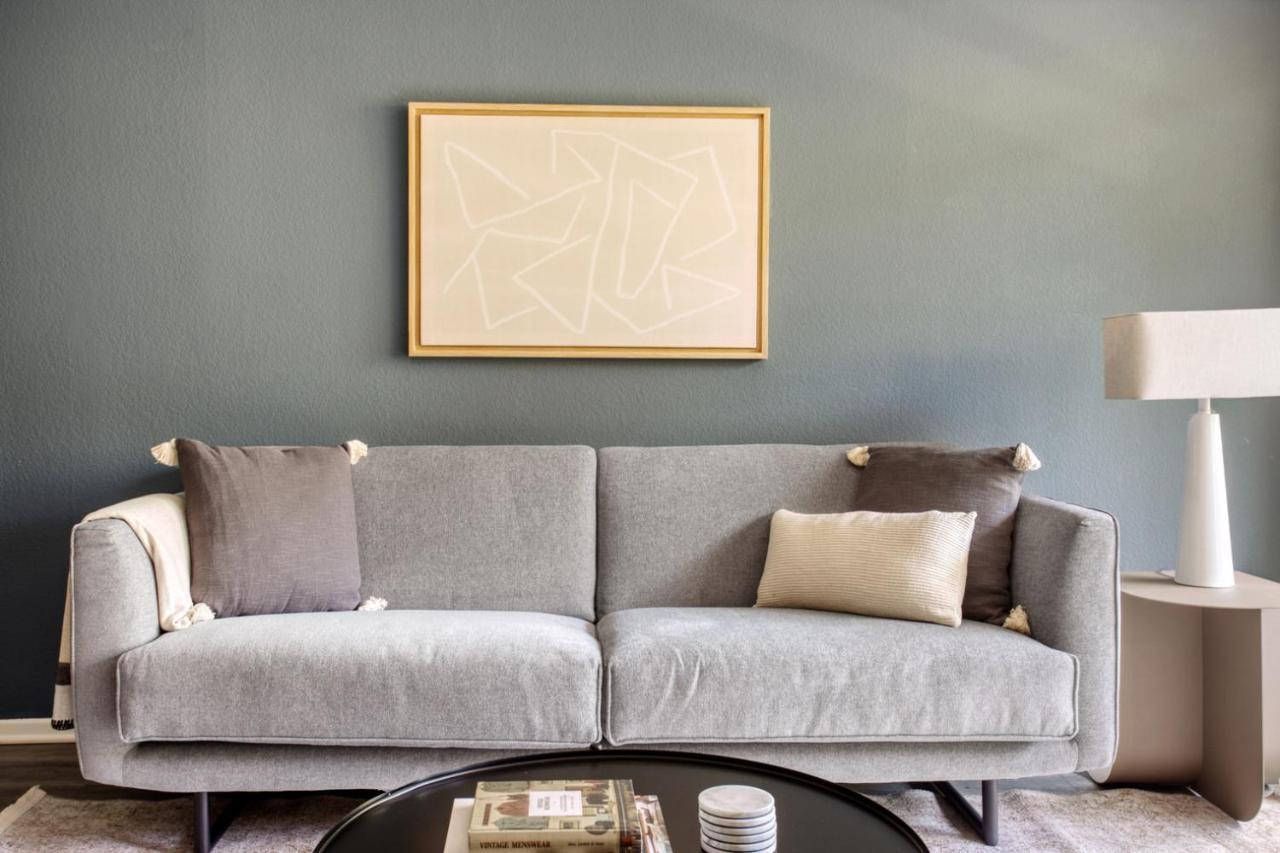 Apartment Ample Westwood 2br Nr Uclamedical Center Lax-137 Los Angeles