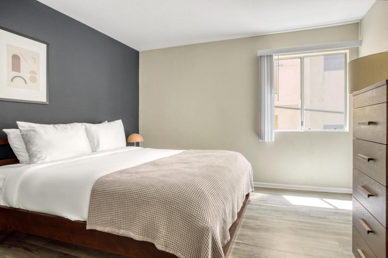 Apartment Ample Westwood 2br Nr Uclamedical Center Lax-137 Los Angeles